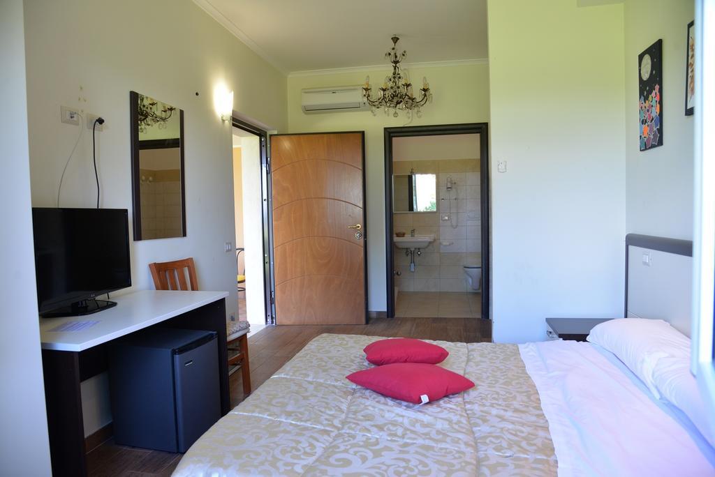 La Tenuta Del Passero Le Ferriere Εξωτερικό φωτογραφία