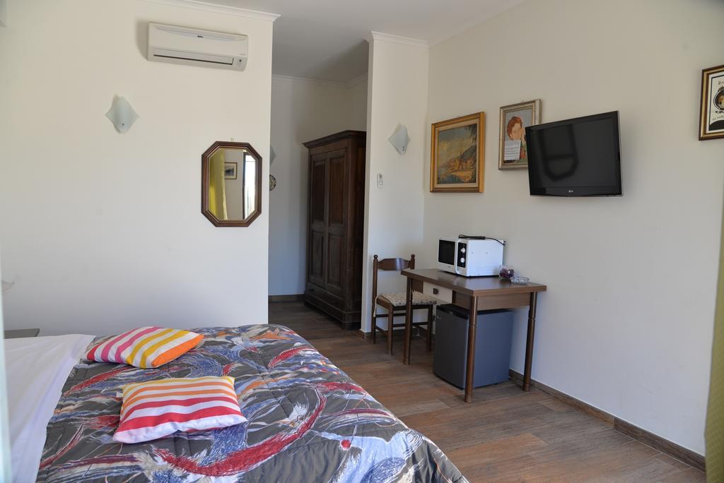 La Tenuta Del Passero Le Ferriere Εξωτερικό φωτογραφία